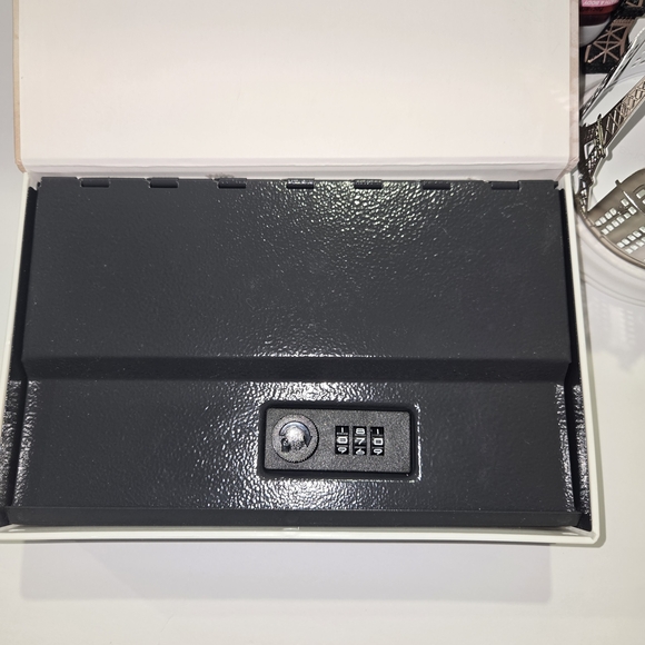 Bath & Body Works Eiffel Tower Sanitizer Holder, Candle Holder, And Book Safe - Picture 12 of 12